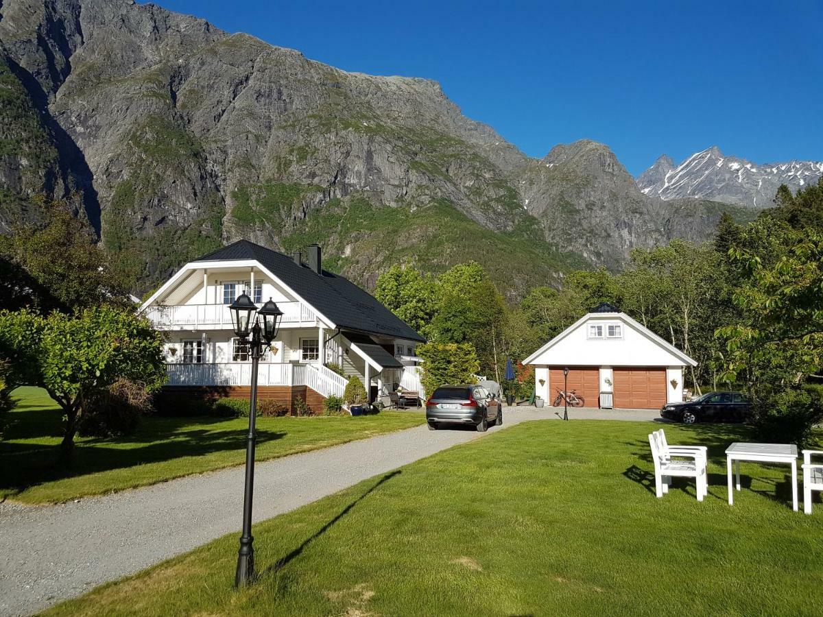 Nora Gard Apartment Andalsnes Ngoại thất bức ảnh